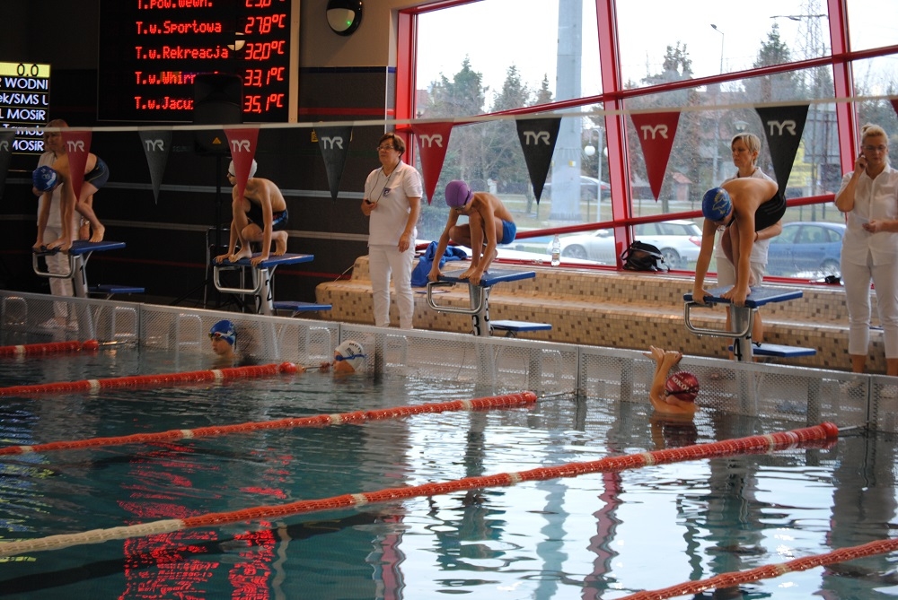 Młodzi pływacy pokazali swoje umiejętności - Zdjęcie główne