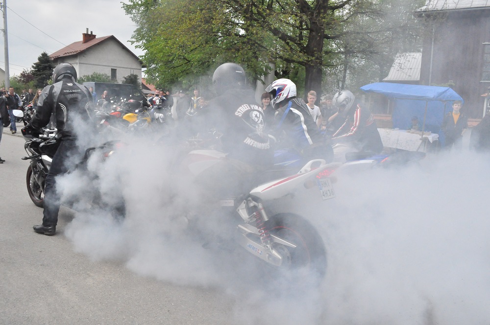 [FOTO] Motory i rowery poświęcone  - Zdjęcie główne