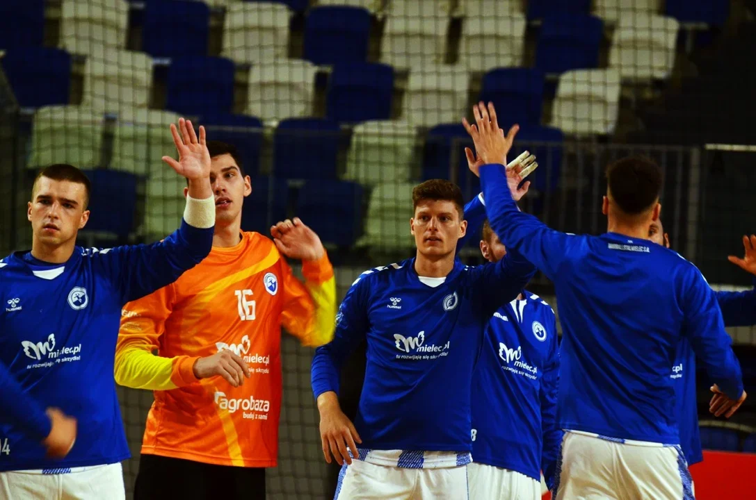 Liga Centralna: Handball Stal Mielec wygrywa po zaciętym boju z Nielbą Wągrowiec - Zdjęcie główne