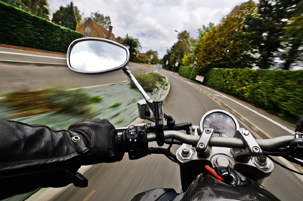 Dzielnicowi z Czermina prowadzili pościg za 17-latkiem kierującym motocyklem. - Zdjęcie główne