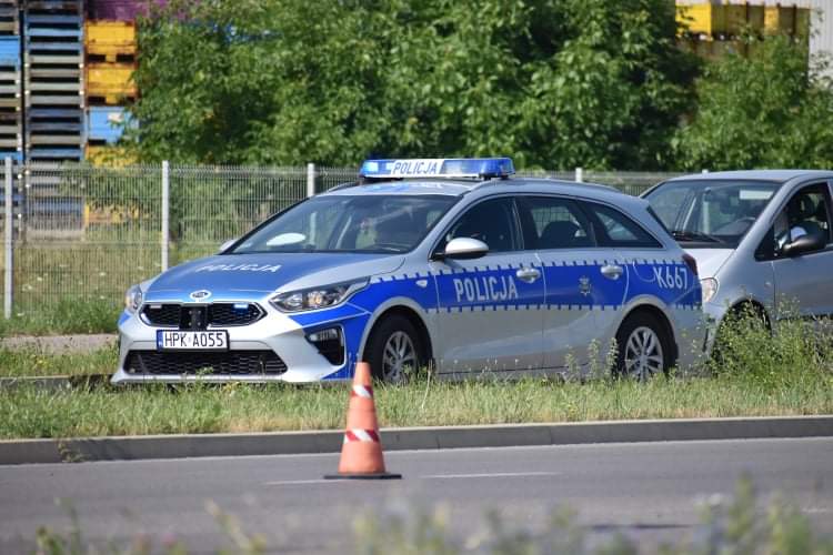 Zdarzenie drogowe w Woli Otałęskiej. Stłuczka dwóch osobówek - Zdjęcie główne