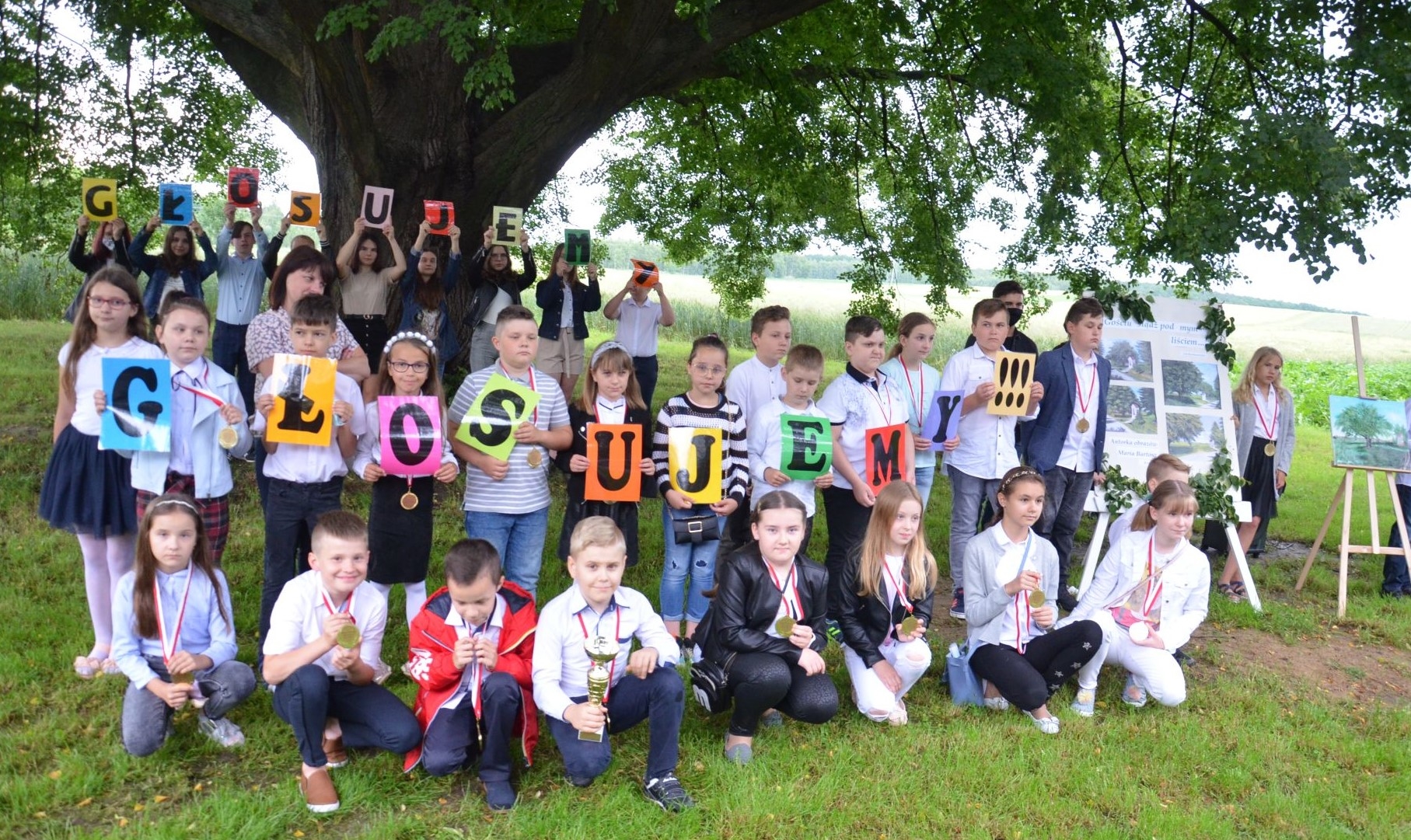 A tak uczniowie z Dulczy Wielkiej chwalą swoją lipę! [FOTO] - Zdjęcie główne