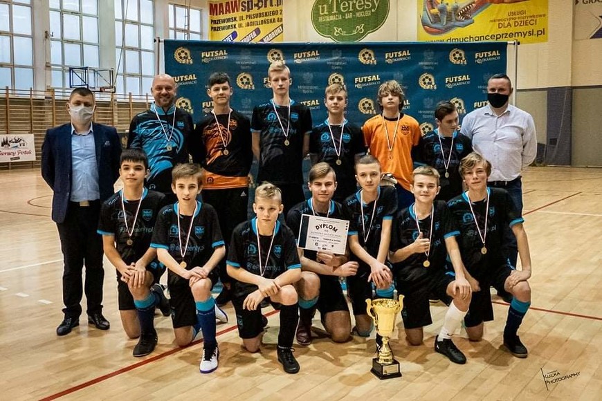 Drużyna rocznika 2006 MSMS Piłkarskie Nadzieje została futsalowym mistrzem Podkarpacia w kategorii U15.