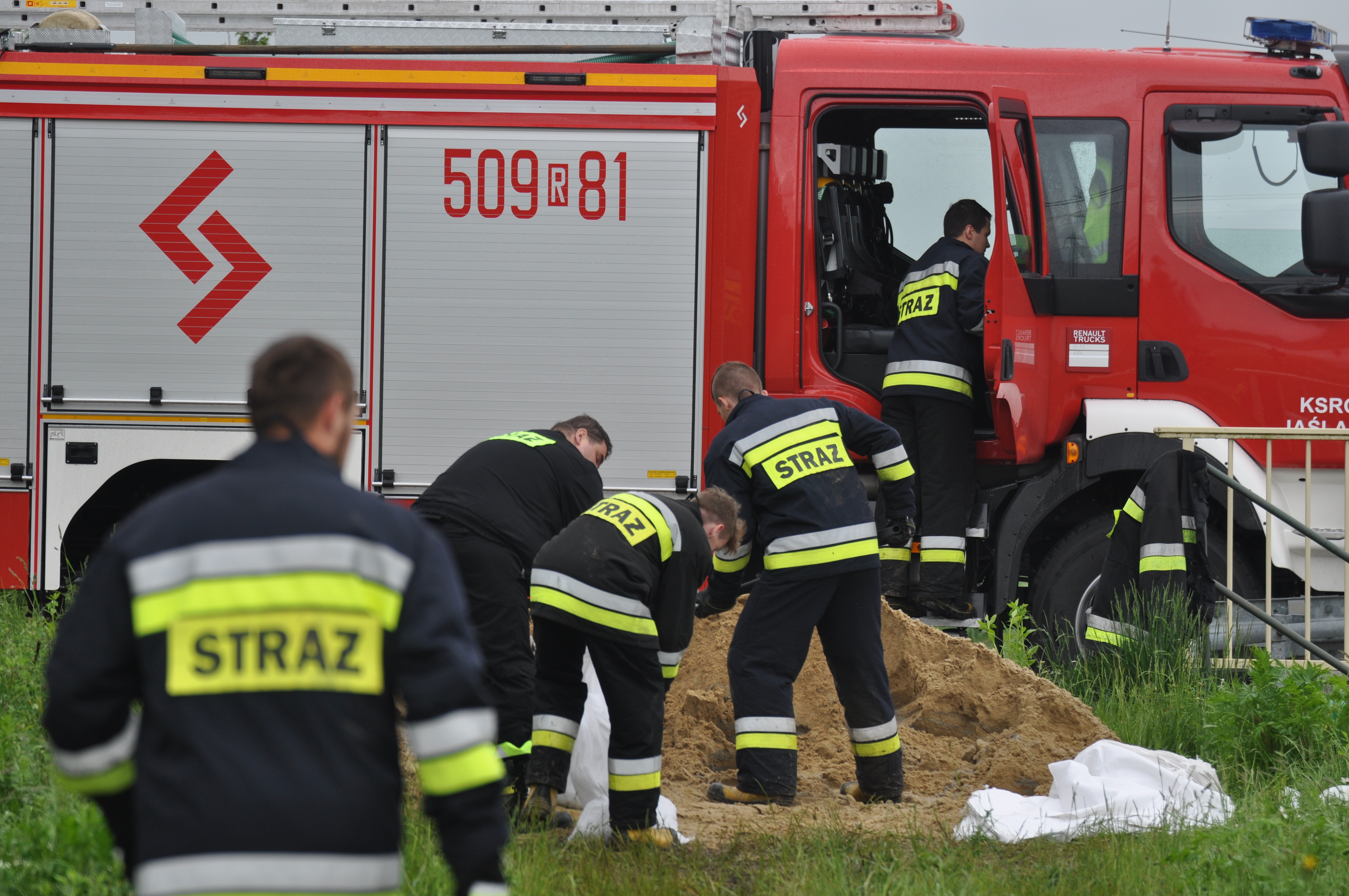 Mielec. Ponad 160 akcji ratunkowych w ciągu kilkunastu godzin!  - Zdjęcie główne