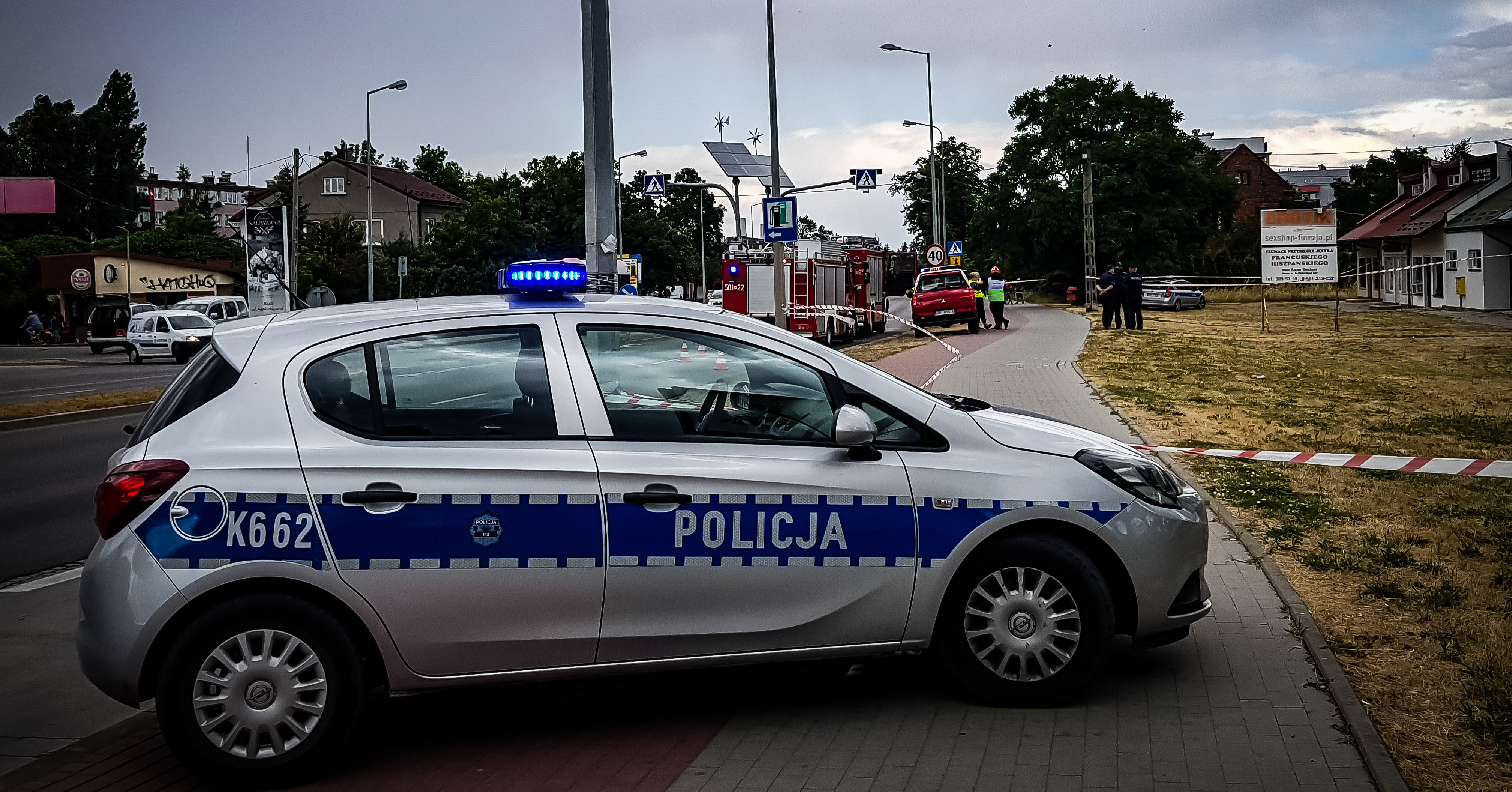 Zamaskowani sprawcy uszkodzili automaty i rozlali substancję żrącą [FOTO] - Zdjęcie główne