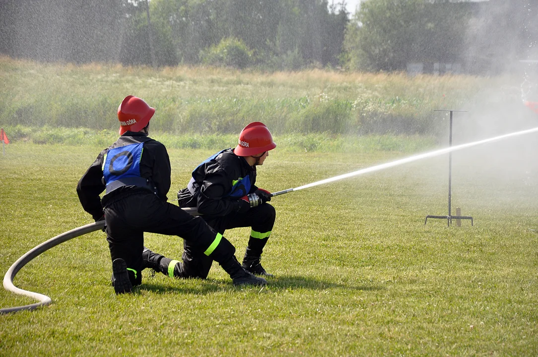 Strażacy z gminy Borowa zmierzyli się na zawodach pożarniczych [ZDJĘCIA] - Zdjęcie główne