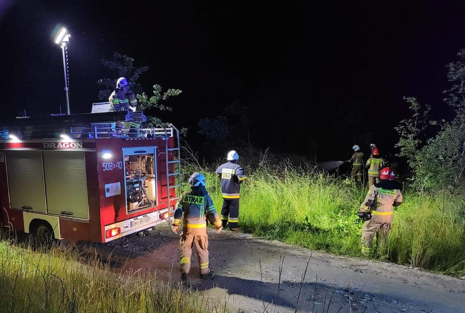 Pożar w Goleszowie. W akcji 3 zastępy straży pożarnej!  - Zdjęcie główne