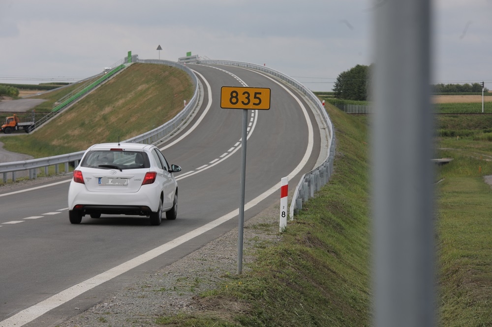 [VIDEO] Lepszy dojazd do autostrady. Kolejna ważna droga do A4 już czynna - Zdjęcie główne