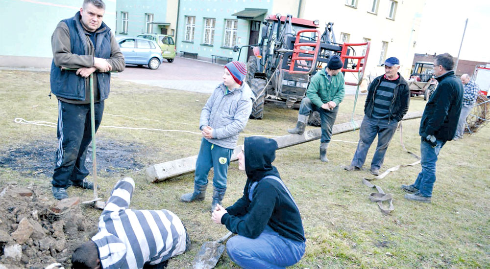 Mąż i żona w nowym lokum - Zdjęcie główne