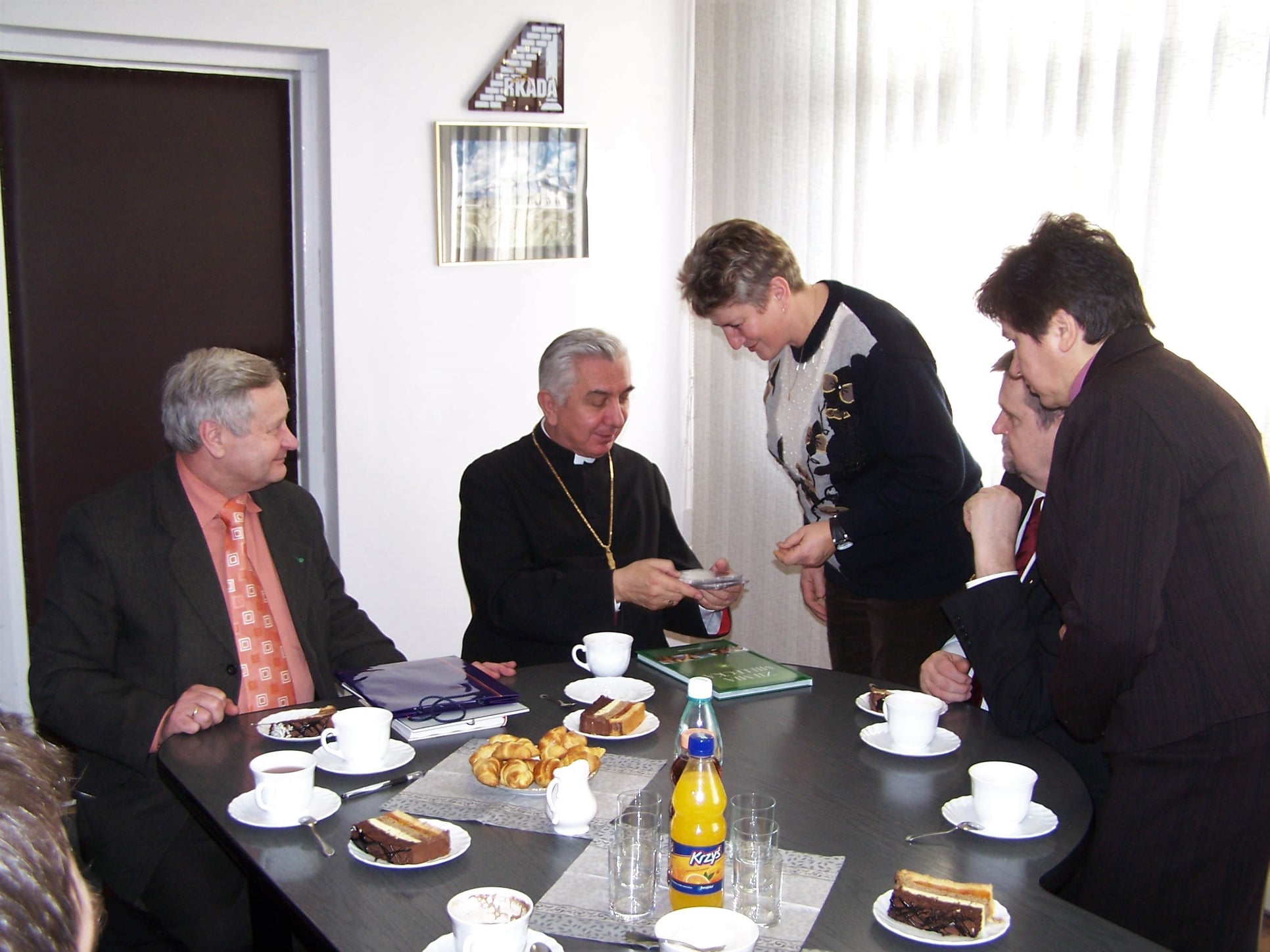 rok 2008 - spotkanie arcybiskupa z lokalnymi samorządowcami w Wadowicach