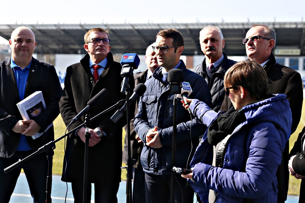 Na stadionie w Mielcu będzie podgrzewanie boiska! - Zdjęcie główne