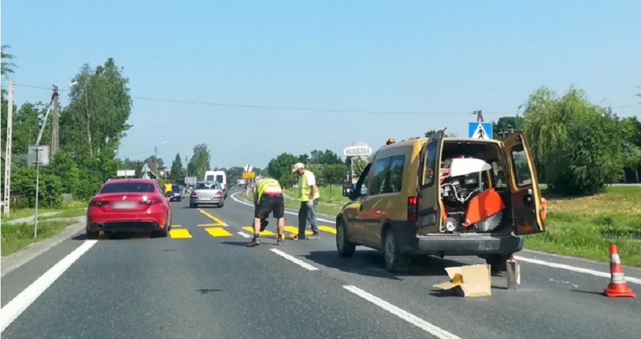 Spore utrudnienia dla kierowców. Ruch wahadłowy na DK9 w Kolbuszowej Górnej - Zdjęcie główne