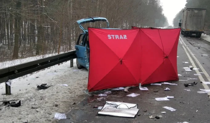 Prokuratura o śmiertelnym wypadku w Przyłęku. Tragicznie zginęła tam mieszkanka powiatu mieleckiego. Jakie są ustalenia? - Zdjęcie główne