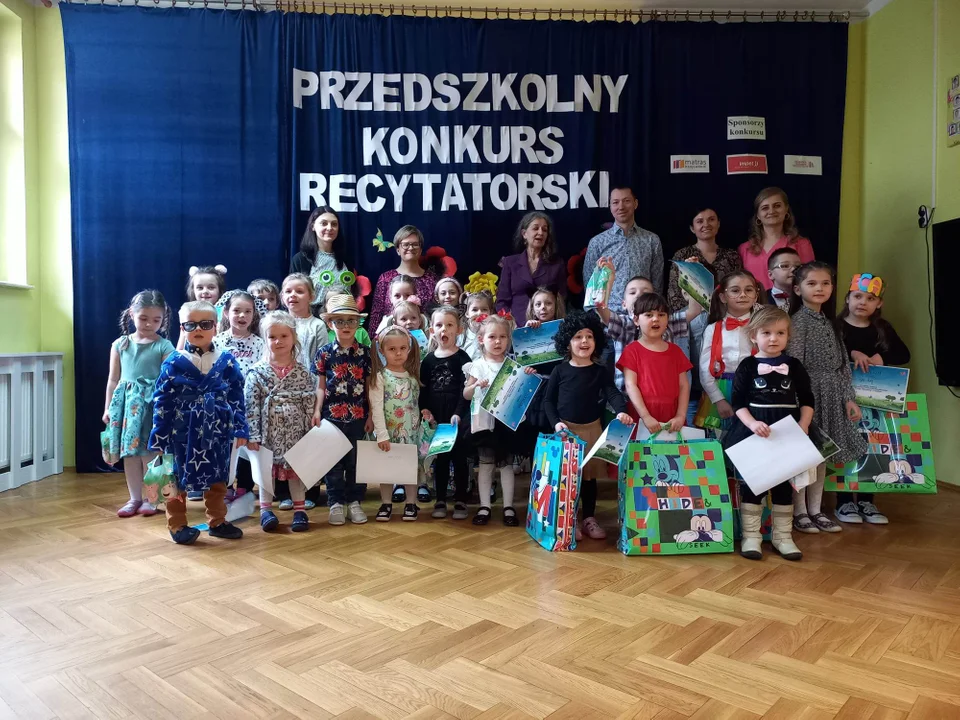 Przedszkolny konkurs recytatorski w Czerminie - Zdjęcie główne