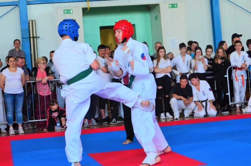 Ponad 230 zawodników wzięło udział w Otwartych Mistrzostwach Makroregionu Wschodniego Oyama Karate w Padwi Narodowej [FOTO, VIDEO] - Zdjęcie główne