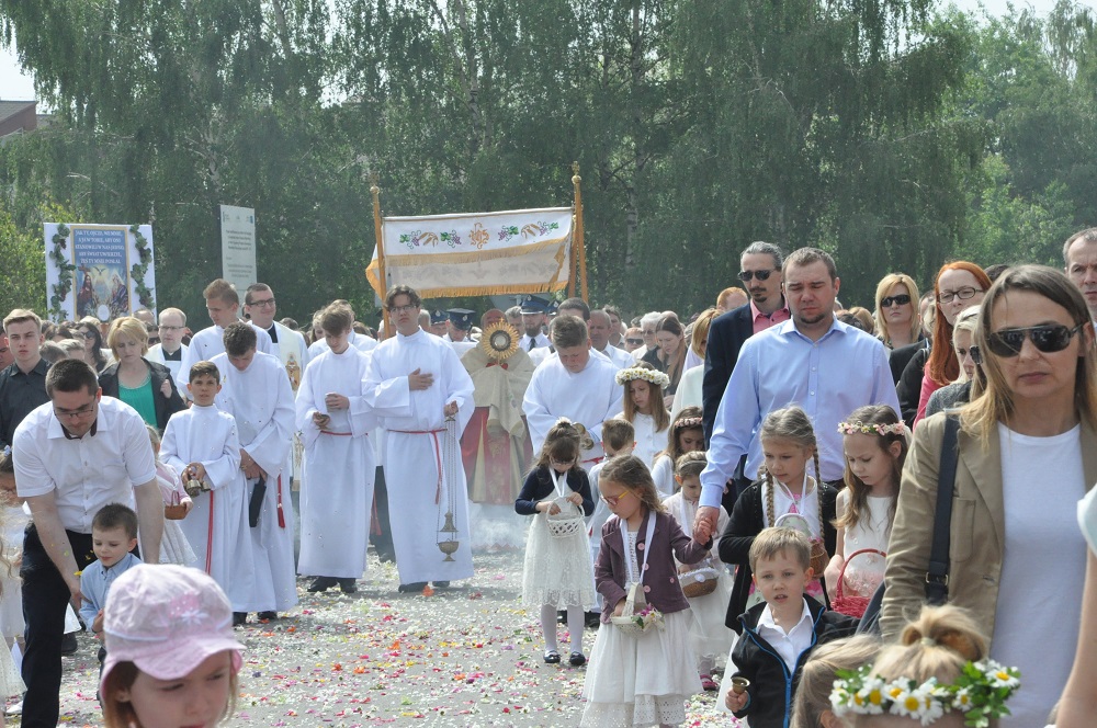 Jutro Boże Ciało - Zdjęcie główne