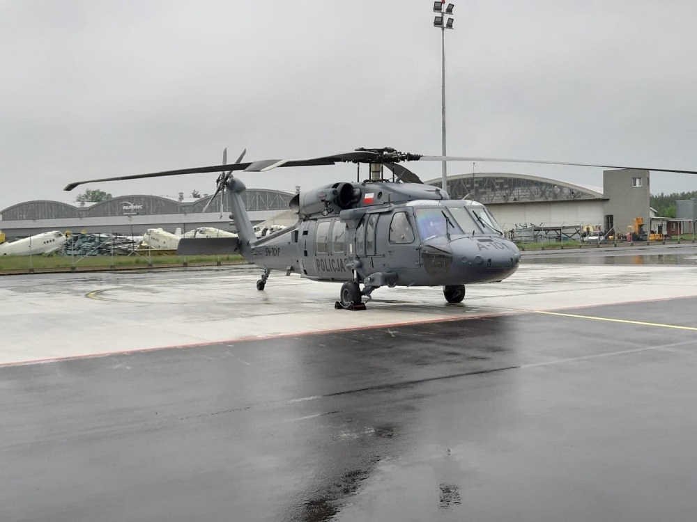 Black Hawk ruszy do pomocy przy powodzi [VIDEO] - Zdjęcie główne