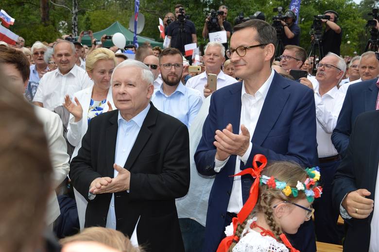 Festiwal obietnic rządzących w Stalowej Woli [VIDEO] - Zdjęcie główne