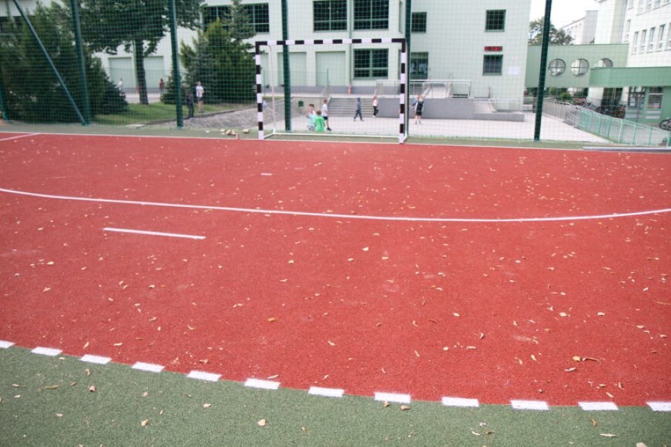 Narodowy Dzień Sportu w Mielcu. Impreza na nowym boisku - Zdjęcie główne