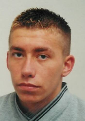 MARCIN KROPIDŁOWSKI - KWP Gdańsk Wydział Kryminalny, 80-819 Gdańsk, ul. Okopowa 15 telefon: (0-58) 321 5333 email: dyzurnykwp@pomorska.policja.gov.pl  Poszukiwany za: Art. 148 § 1 Zabójstwo - typ podstawowy