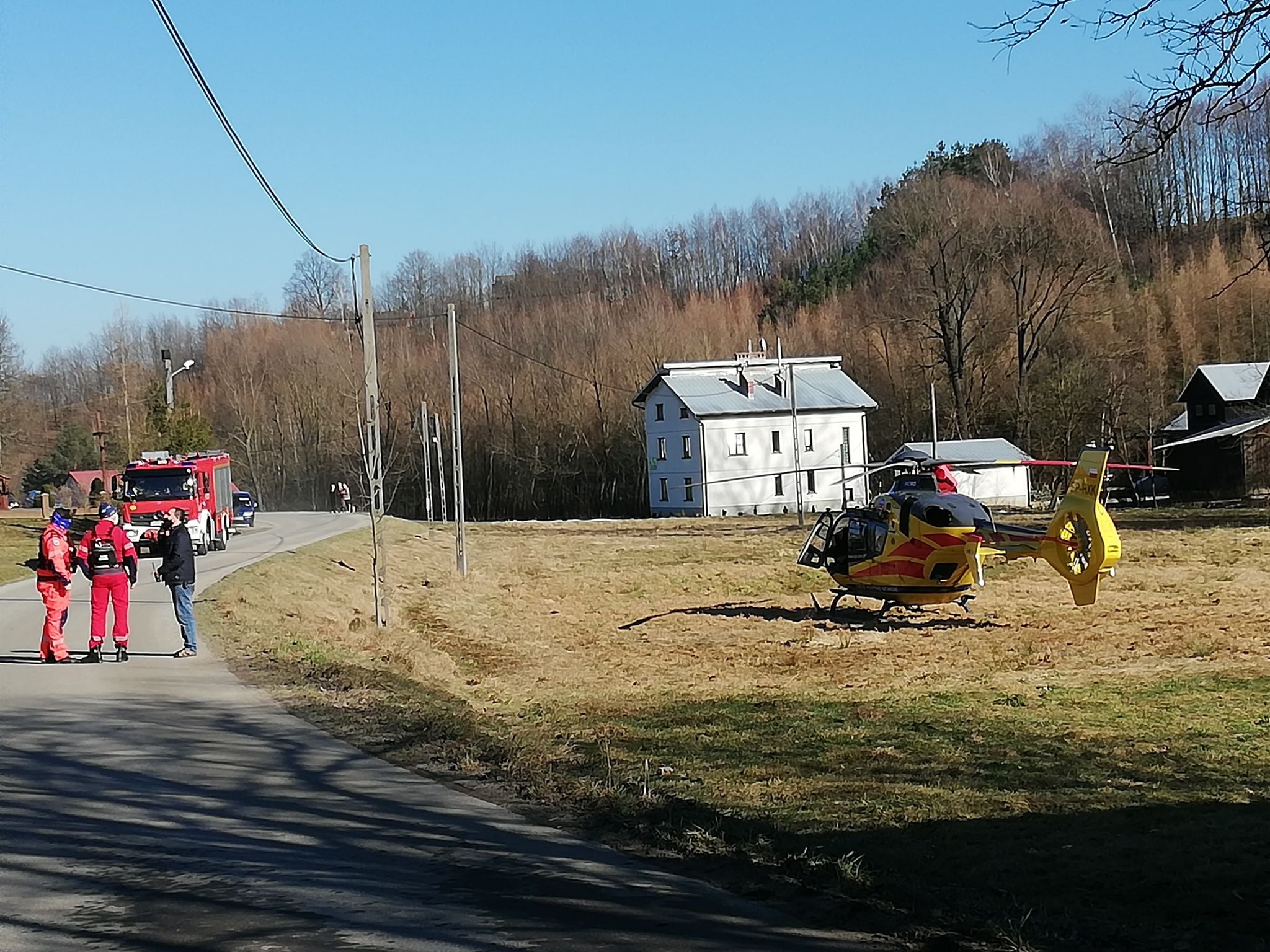 Przyleciał helikopter, wypadku nie było. Wiadomo, kto "zażartował" - Zdjęcie główne