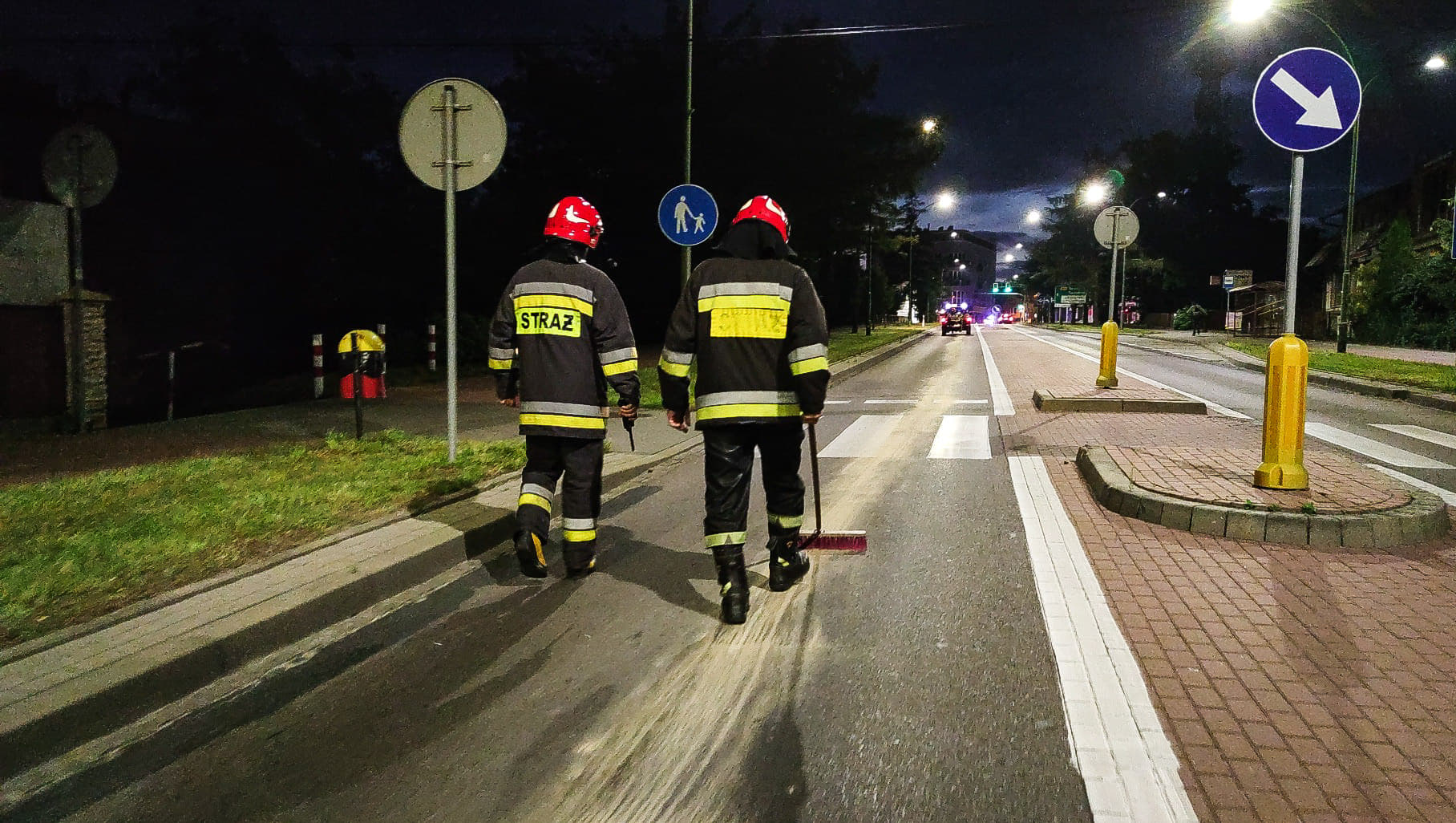 Ogromna plama oleju w centrum Mielca [FOTO,VIDEO] - Zdjęcie główne