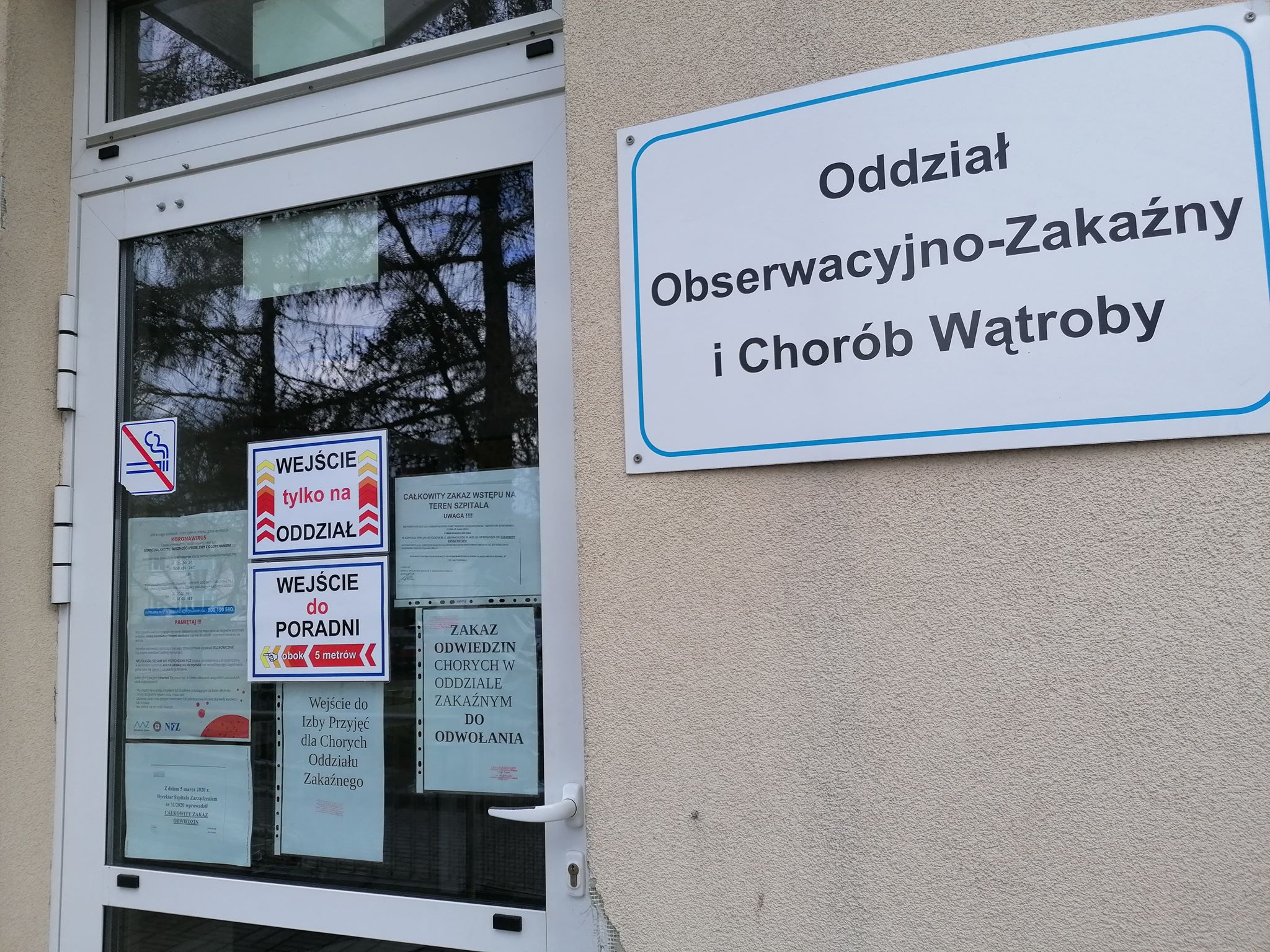Pacjentka uciekła ze szpitala. Miała podejrzenie koronawirusa. Interweniowała policja  - Zdjęcie główne
