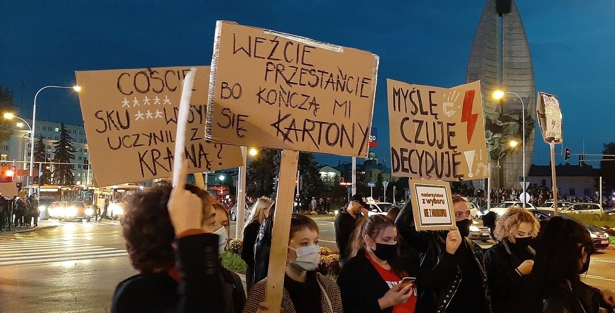 Kobiety ponownie wyjdą na ulice Rzeszowa. Dzisiaj kolejny protest  - Zdjęcie główne