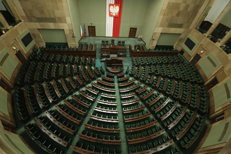 Kto może zostać posłem i senatorem z Podkarpacia? Prognoza po pierwszych wynikach PKW - Zdjęcie główne