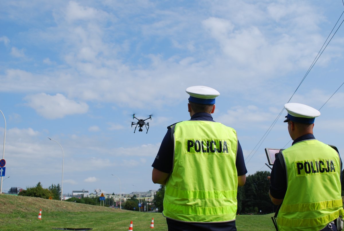 Nowa metoda działań policji! Sypią się spore mandaty! [ZDJĘCIA] - Zdjęcie główne