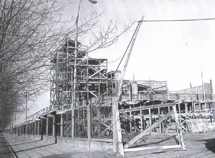 Budowa stadionu w Mielcu (1972 rok).