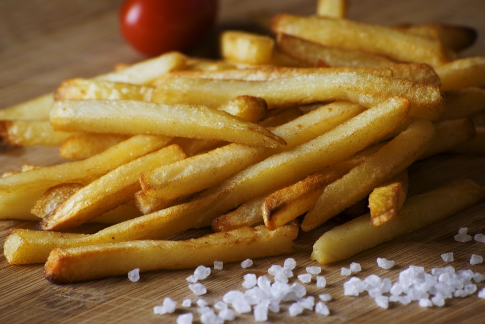 Złodzieje-smakosze. Posmakowały im kebab i frytki - Zdjęcie główne