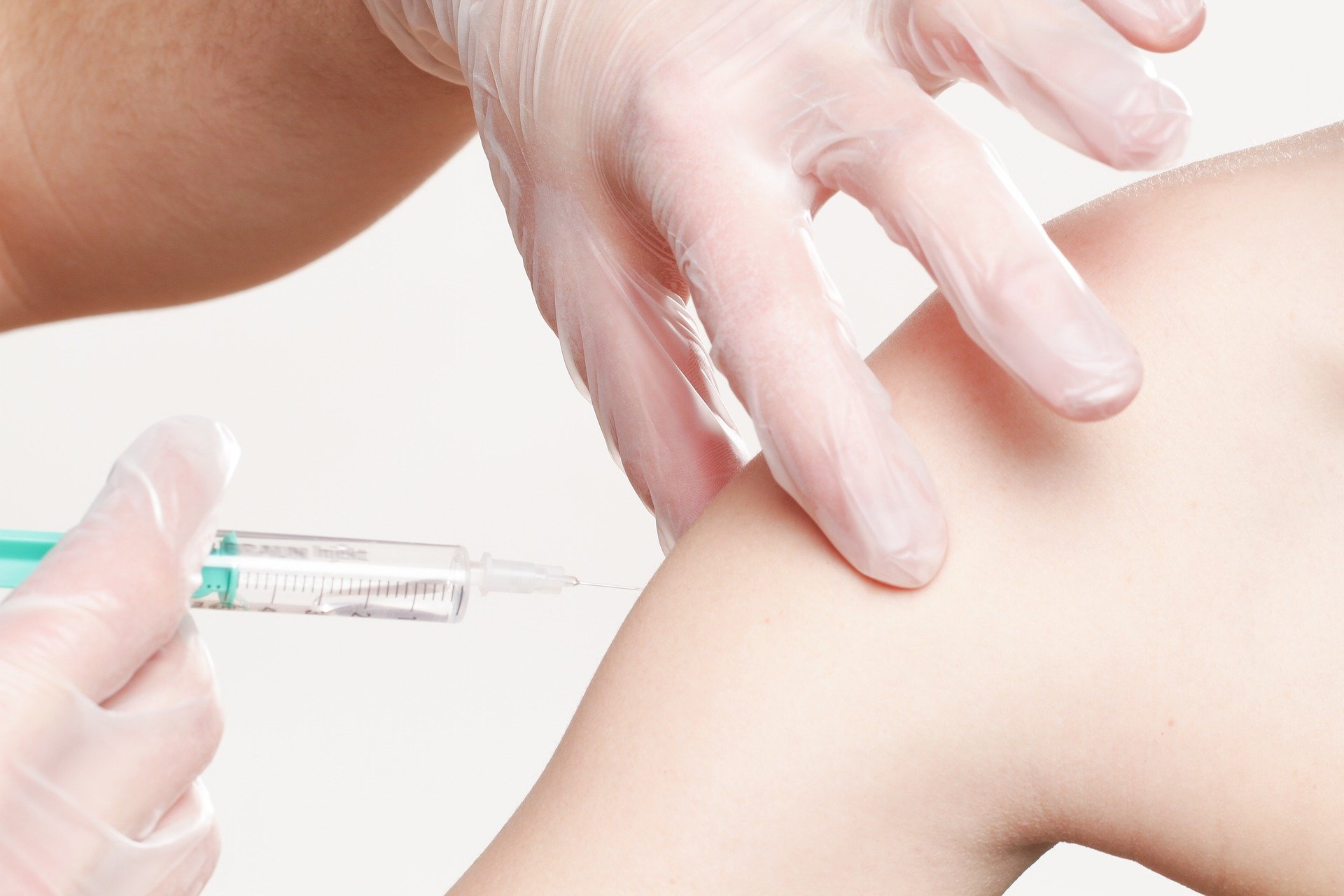 Przemyśl - KOBIETA: ostra niewydolność oddechowa w przebiegu śródmiąższowego zapalenia płuc wywołanego przez SARSCoV-2. Hospitalizowana.