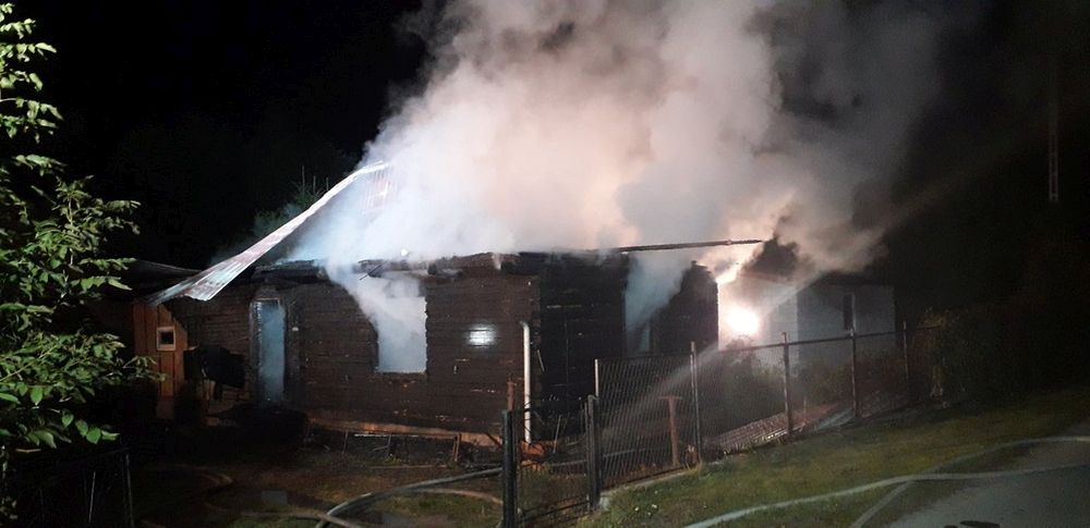Nocny dramat. Pożar gasiło 32 strażaków! - Zdjęcie główne