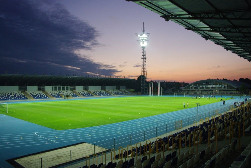 Stadion w Mielcu to bubel - Zdjęcie główne