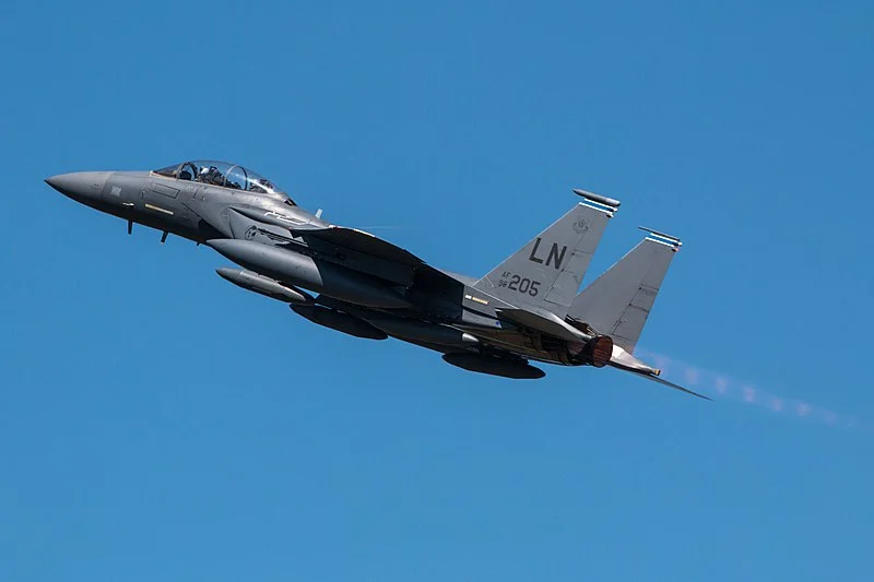 Niebo nad Podkarpaciem skrupulatnie patrolowane przez amerykańskiego myśliwca  F-15E Strike Eagle [ZDJĘCIA, WIDEO] - Zdjęcie główne