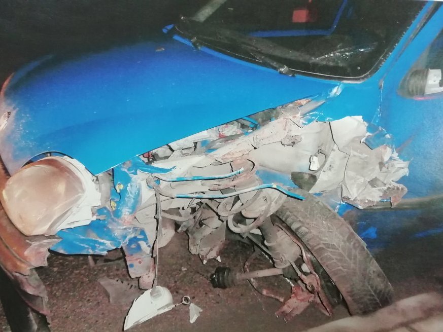 Czołowe zderzenie dwóch samochodów! Kierowca był pod wpływem alkoholu - Zdjęcie główne