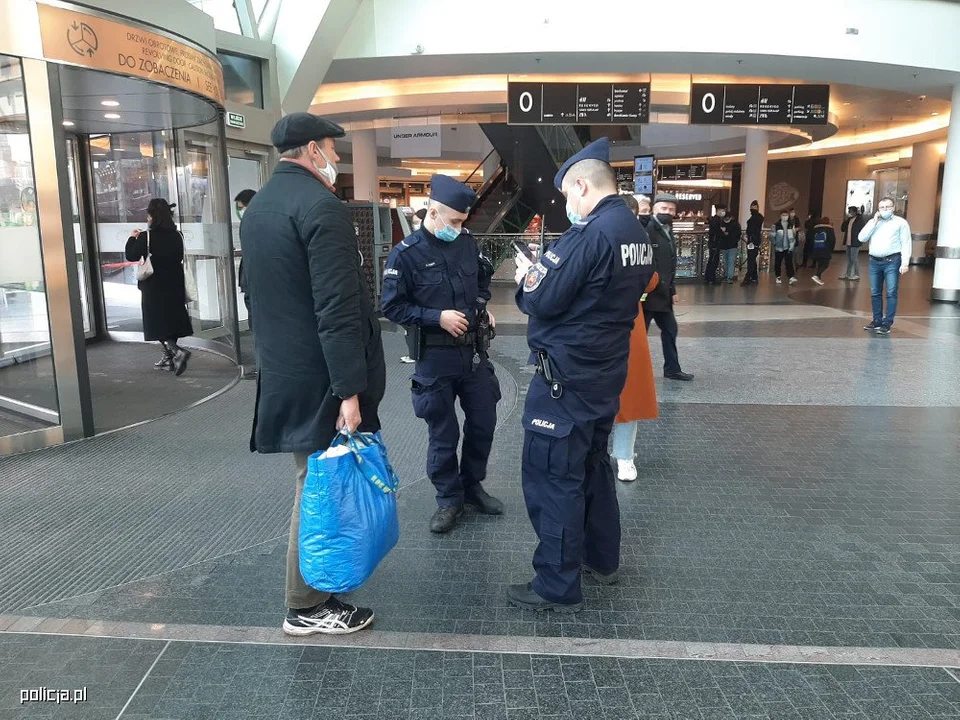 Bulwersująca decyzja sądu! Areszt za brak maseczki dla mieszkańca Podkarpacia! - Zdjęcie główne