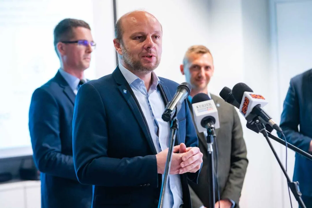 Afera Pegasus. Konrad Fijołek, prezydent Rzeszowa: - Podczas kampanii wyborczej byliśmy ostrożni - Zdjęcie główne