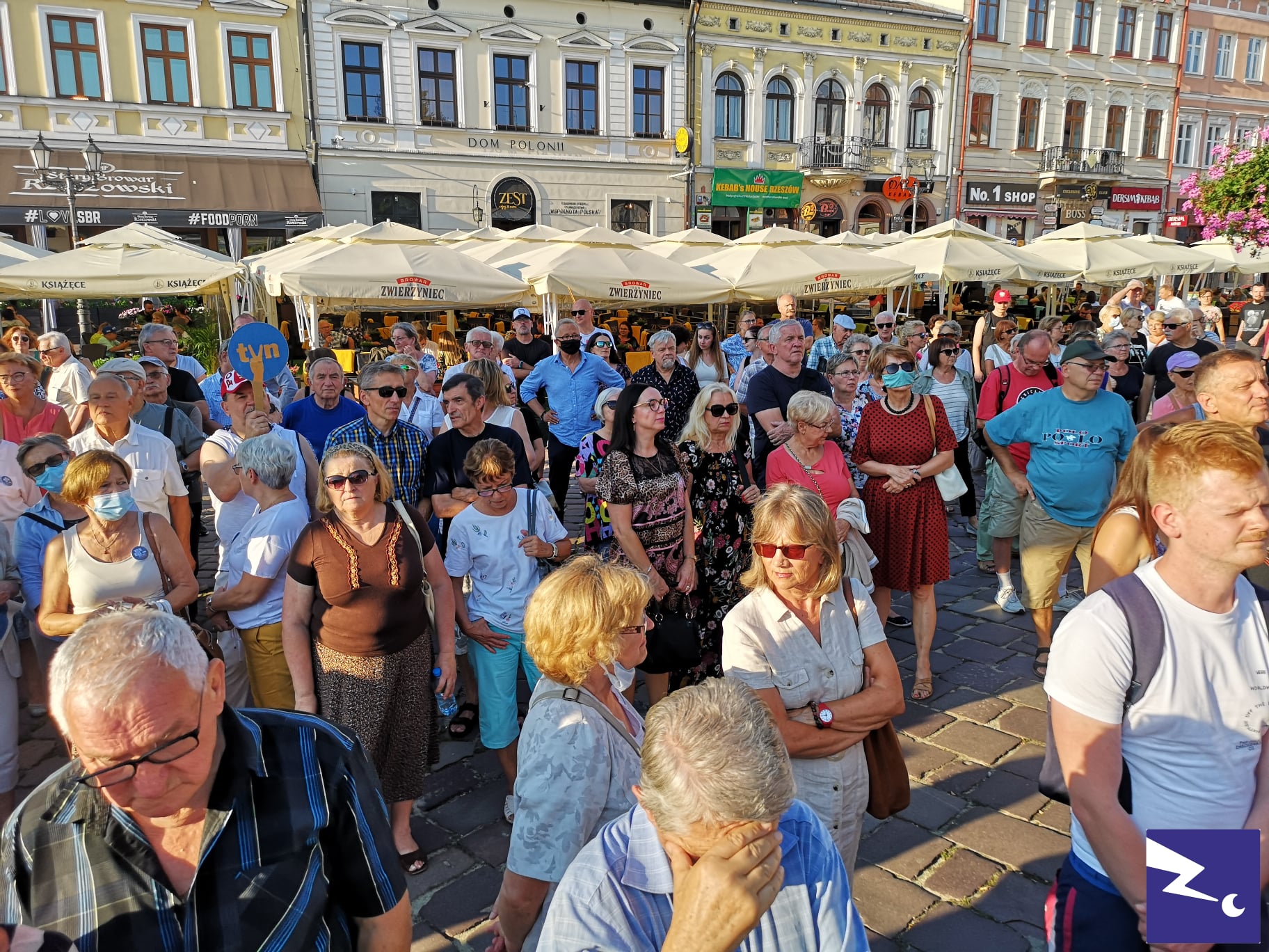 zdjęcia z wtorkowego protestu "Wolne media" w Rzeszowie