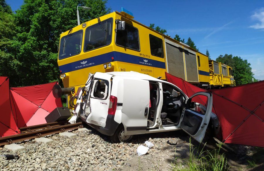 TRAGEDIA na torach! Nie żyje 23-latka! [ZDJĘCIA] - Zdjęcie główne