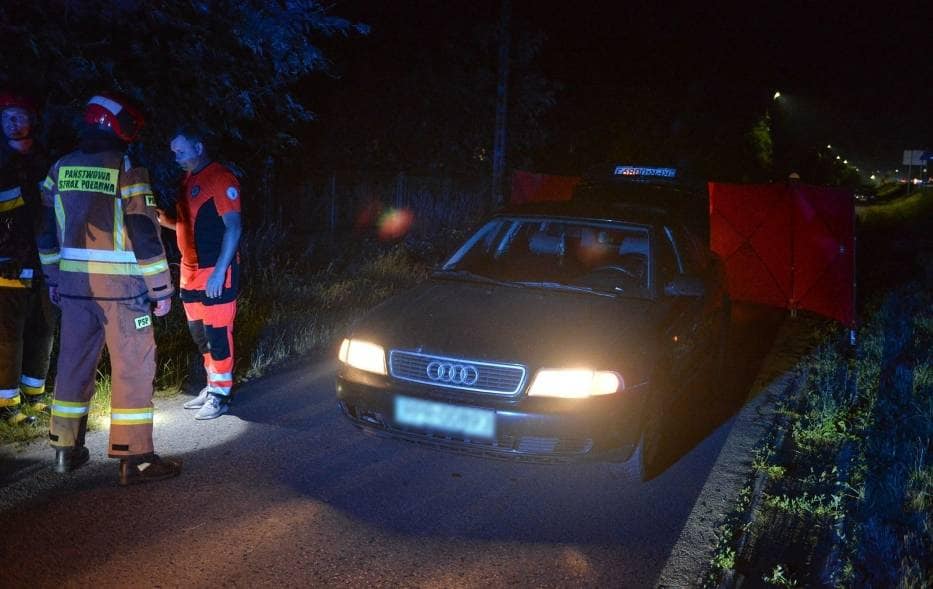 TRAGEDIA NA DRODZE! Audi najechało na leżącego mężczyznę! - Zdjęcie główne