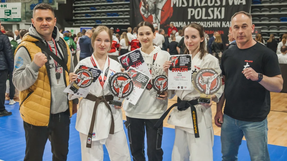 Sukcesy zawodniczek Oyama Karate Tarnobrzeg na Mistrzostwach Polski [ZDJĘCIA] - Zdjęcie główne