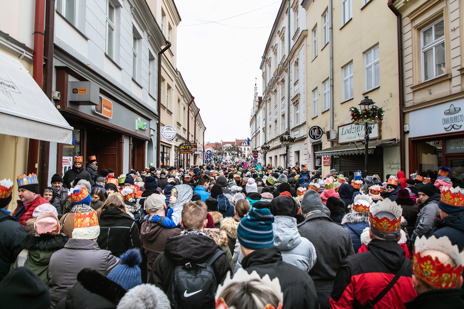 Tłumy na ulicach! Zobacz rzeszowski orszak Trzech Króli [FOTO] - Zdjęcie główne