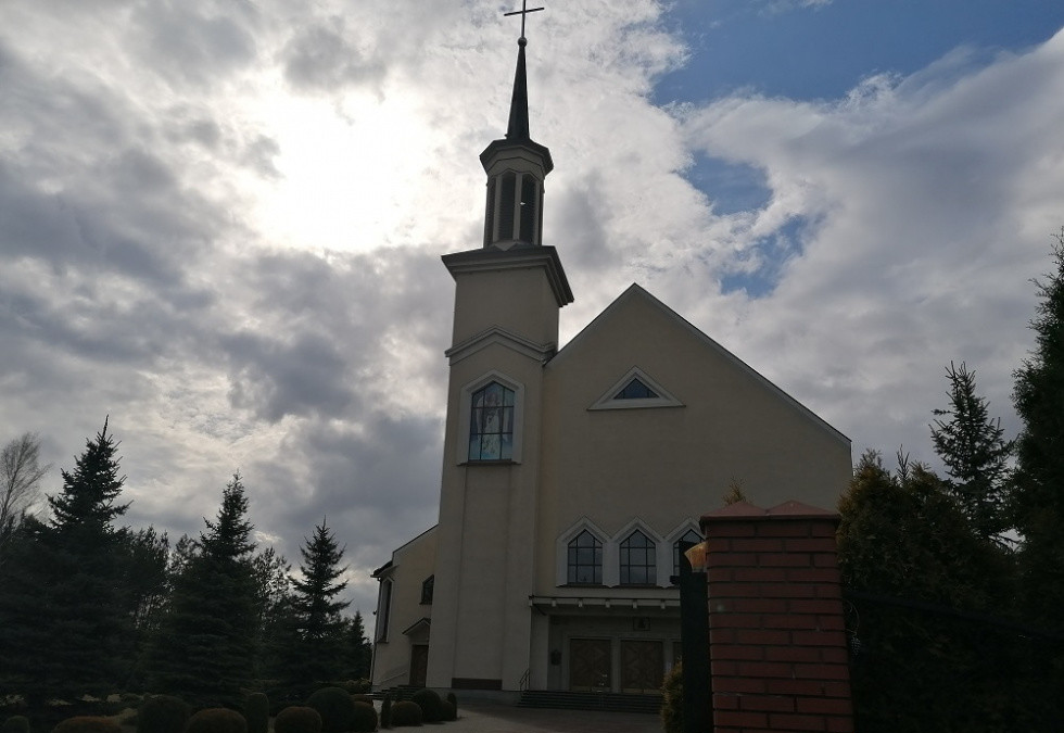 Kościół na Podkarpaciu będzie transmitować mszę na Facebooku  - Zdjęcie główne