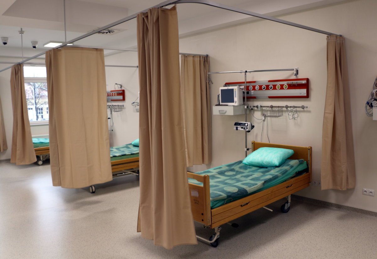 W szpitalu tymczasowym w Rzeszowie są już pierwsi pacjenci! - Zdjęcie główne