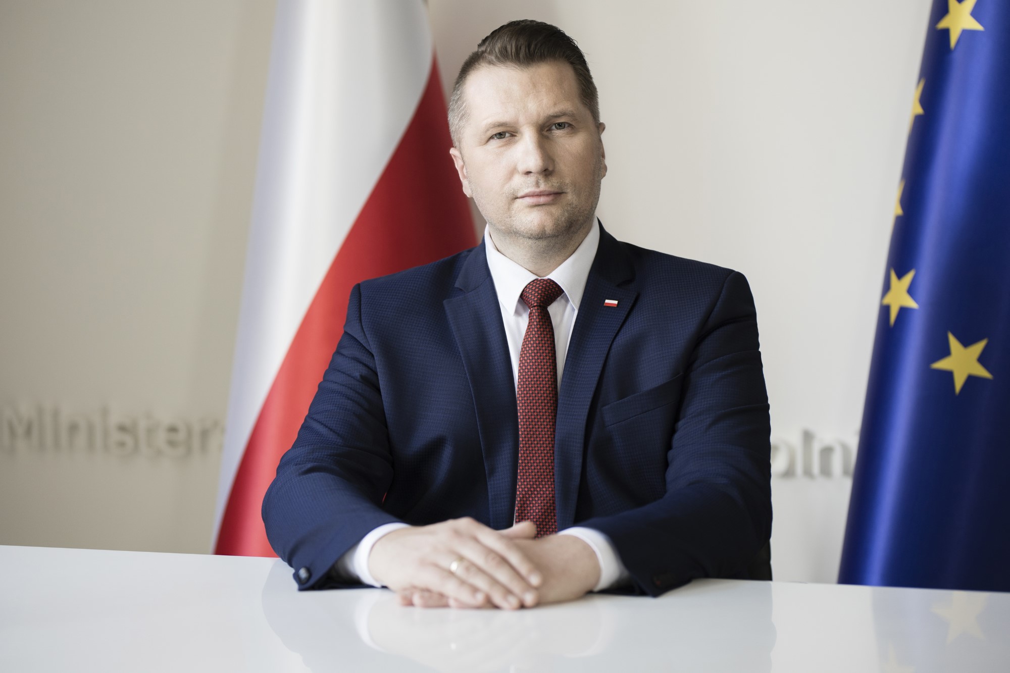 MATURA 2021: Język angielski - zaskoczeni wpisem na blogu. Maturzyści są zdenerwowani na PRZECIEKI! Chcą dymisji ministra! [ZOBACZ ARKUSZ I ODPOWIEDZI] - Zdjęcie główne