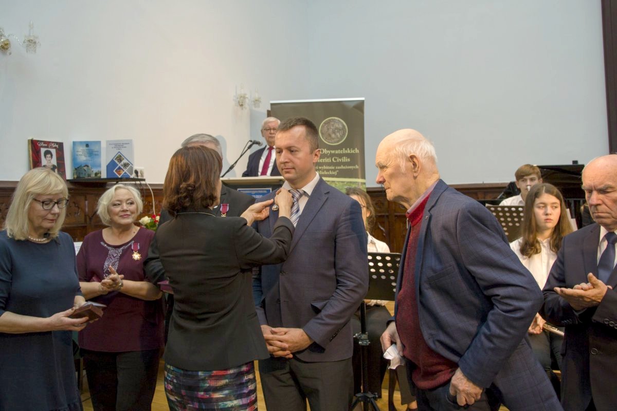 PIOTR DURAK: "Będę pracował dla polskiej kultury. Nieważne, czy będą mnie za to nagradzać, czy skażą na zapomnienie" [WYWIAD] - Zdjęcie główne