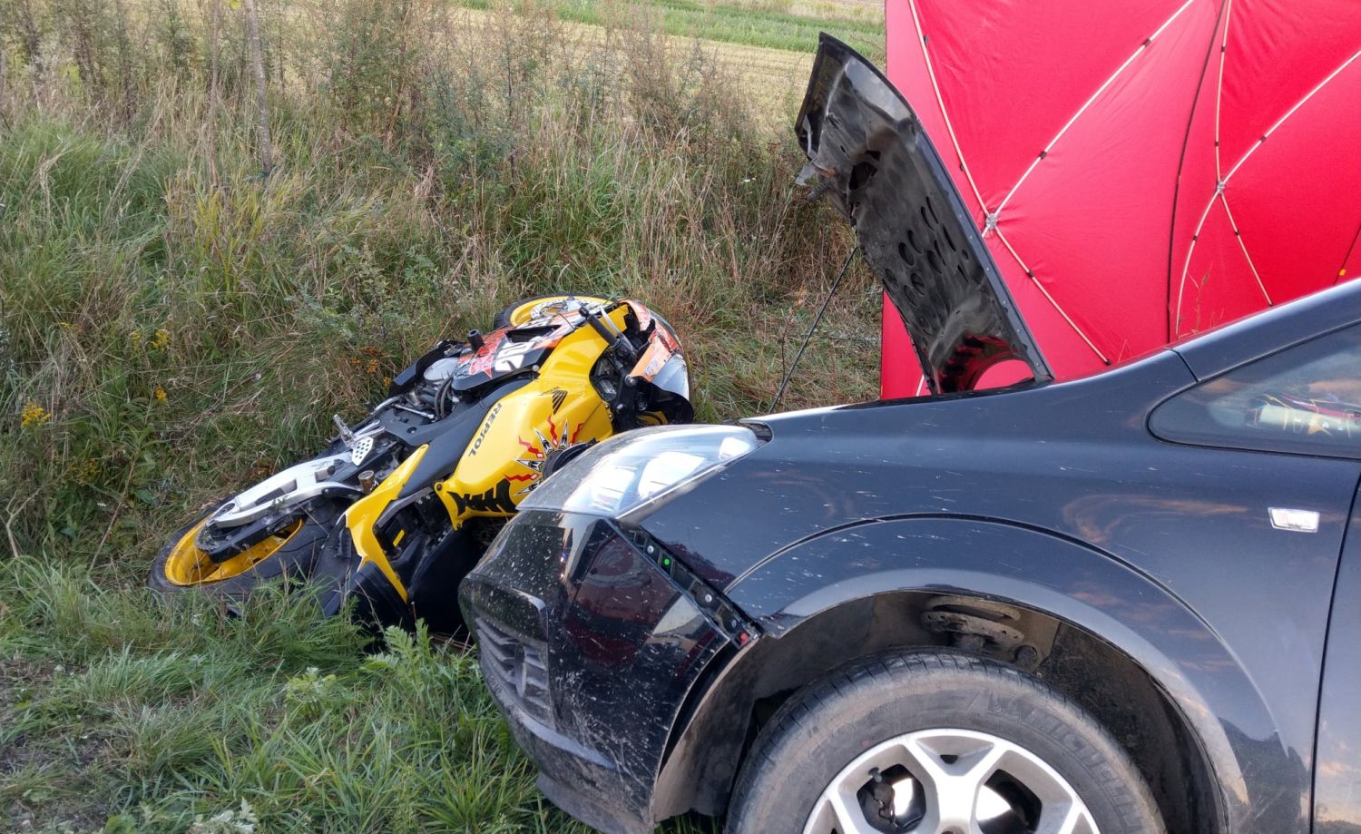 Tragedia na drodze! Zginął żołnierz! [ZDJĘCIA] - Zdjęcie główne