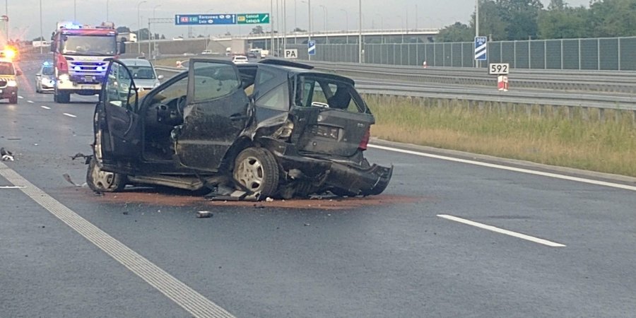 Ukrainiec spowodował wypadek na A4 [FOTO] - Zdjęcie główne